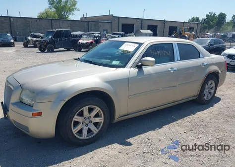 2006 Chrysler 300 z USA, uszkodzony, nr VIN 2C3LA43R26H515103